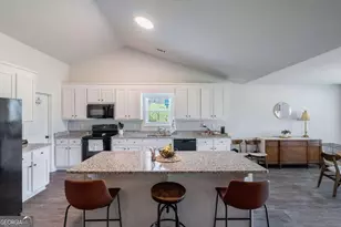 327 Skyview Dr, Winterville, GA 30683 - Photo 10