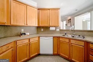 335 Grand Teton Cir, Fayetteville, GA 30215 - Photo 10