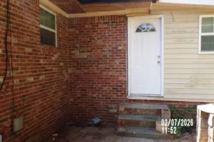 2705 Neptune Pl, Decatur, GA 30034 - Photo 2