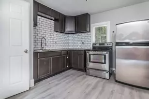 511 Gresham Park Dr, Marietta, GA 30062 - Photo 2