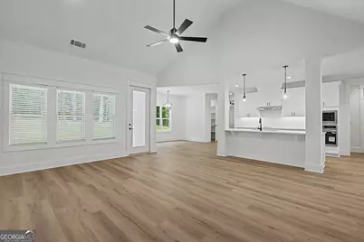 347 Crestwood Rd, Tyrone, GA 30290 - Photo 6