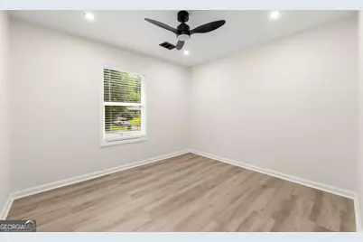 7118 Pineneedle Drive SW, Covington, GA 30014 - Photo 14