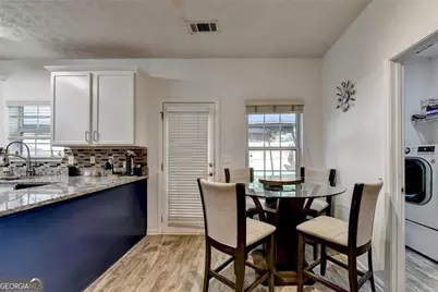 270 Hulan Way, Lawrenceville, GA 30044 - Photo 4