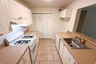 216 Summit N Dr NE, Atlanta, GA 30324 - Photo 2