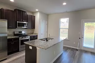 7373 Ledgestone Ln, Riverdale, GA 30274 - Photo 2
