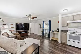 202 Oak Cir, Hull, GA 30646 - Photo 8