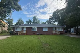 256 E Broad St, Winder, GA 30680 - Photo 2