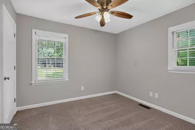 126 N Lake Drive, Lagrange, GA 30240 - Photo 18