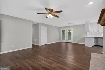 126 N Lake Drive, Lagrange, GA 30240 - Photo 8