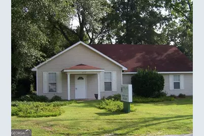 609 E Grady Street, Statesboro, GA 30458 - Photo 1
