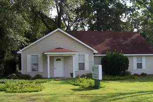 609 E Grady St, Statesboro, GA 30458 - Photo 1