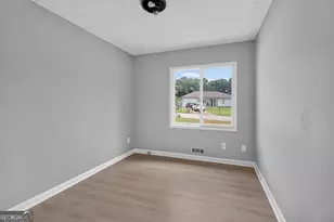 3217 Canterbury Trail, Rex, GA 30273 - Photo 8