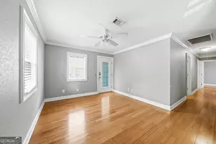 1017 Mallery St, Saint Simons, GA 31522 - Photo 4