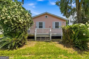 1017 Mallery St, Saint Simons, GA 31522 - Photo 2