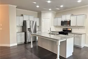 2045 Wheylon Dr, Lawrenceville, GA 30044 - Photo 2