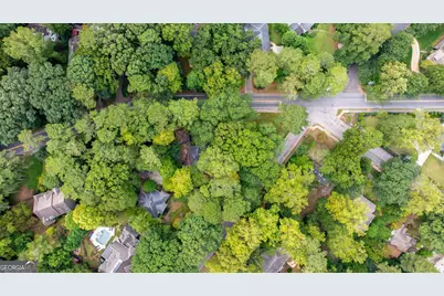 35 Putnam Circle NE, Atlanta, GA 30342 - Photo 6