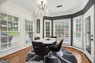 6375 Glenridge Dr, Sandy Springs, GA 30328 - Photo 10