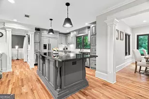 570 Creekwood Dr, Marietta, GA 30068 - Photo 24
