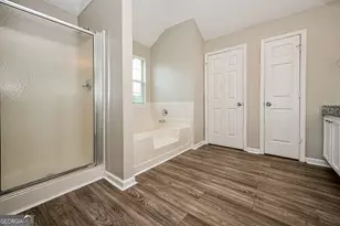 4621 Laura Pl, Lithonia, GA 30038 - Photo 12