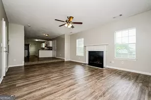 4621 Laura Pl, Lithonia, GA 30038 - Photo 8