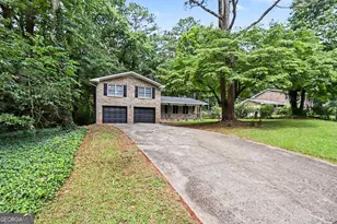 345 Fond Du Lac Dr, Stone Mountain, GA 30088 - Photo 2