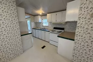 214 Forest Ave, Fargo, GA 31631 - Photo 12