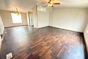 1361 Edgewood Ave, Douglas, GA 31533 - Photo 2