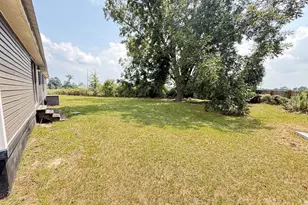 1361 Edgewood Ave, Douglas, GA 31533 - Photo 20
