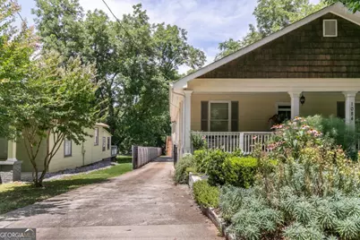 1084 Sanders Avenue SE #A-B, Atlanta, GA 30316 - Photo 2