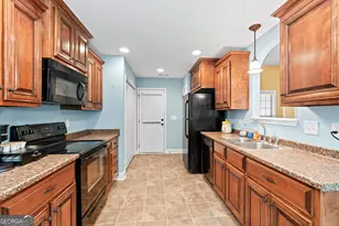504 Leisure Lake Dr, Warner Robins, GA 31088 - Photo 8