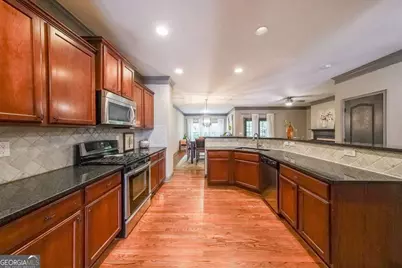 5805 Norfolk Chase Road, Peachtree Corners, GA 30092 - Photo 10