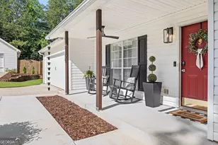 8850 Barron Cir, Gainesville, GA 30506 - Photo 4