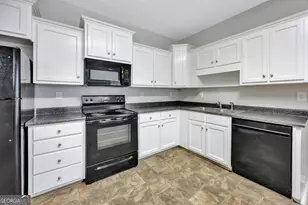 144 Colony Park Ln, Locust Grove, GA 30248 - Photo 14