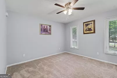 102 McKinley Circle, Lagrange, GA 30240 - Photo 10