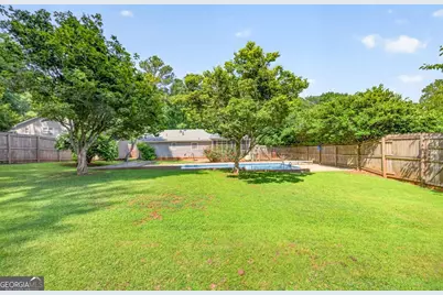 1561 Bentwood Drive SW, Lilburn, GA 30047 - Photo 36