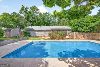 1561 Bentwood Drive SW, Lilburn, GA 30047 - Photo 34