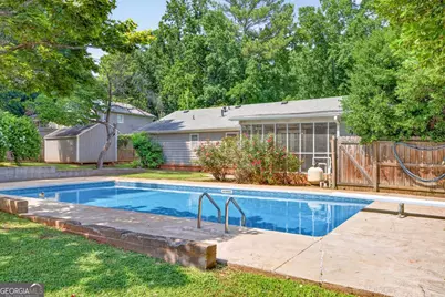1561 Bentwood Drive SW, Lilburn, GA 30047 - Photo 38