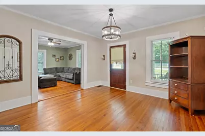 319 Johnson Street, Senoia, GA 30276 - Photo 6