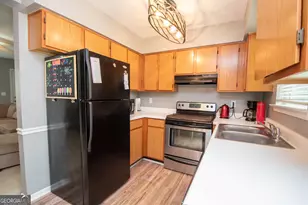 195 Pinewood Dr, Senoia, GA 30276 - Photo 12