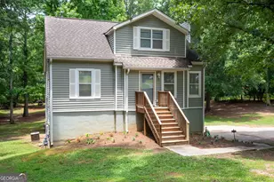 195 Pinewood Dr, Senoia, GA 30276 - Photo 2