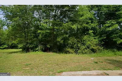 349 Elrod Avenue, Jefferson, GA 30549 - Photo 2