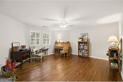 4504 Lake Forrest Drive, Atlanta, GA 30342 - Photo 36