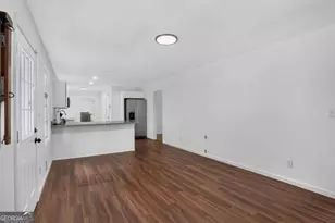 2495 Whites Mill Rd, Decatur, GA 30032 - Photo 10