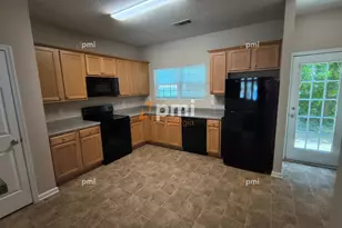 163 Chastain Way, Newnan, GA 30263 - Photo 2