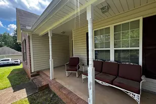404 Turner Woods Rd, Gray, GA 31032 - Photo 2