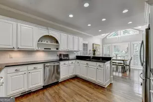 115 Landseer Way, Sandy Springs, GA 30350 - Photo 18