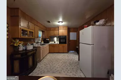 9 S College Street, Claxton, GA 30417 - Photo 6