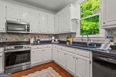 1295 Ashworth Avenue SW, Marietta, GA 30064 - Photo 14