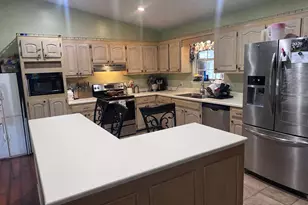 135 Brandon St, Baxley, GA 31513 - Photo 4