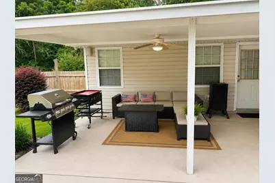 135 Brandon Street, Baxley, GA 31513 - Photo 6